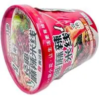 Макаронные изделия, рисовая лапша Tian xiao hua, с острым куриным вкусом и овощами, 107г.